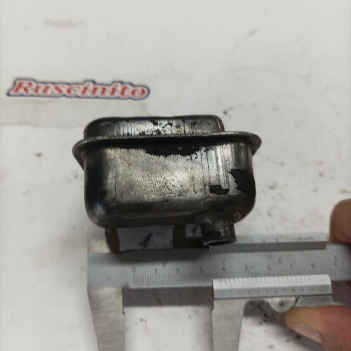 Ricambio MARMITTA di scarico SILENZIATORE Usato per decespugliatore ZENOAH