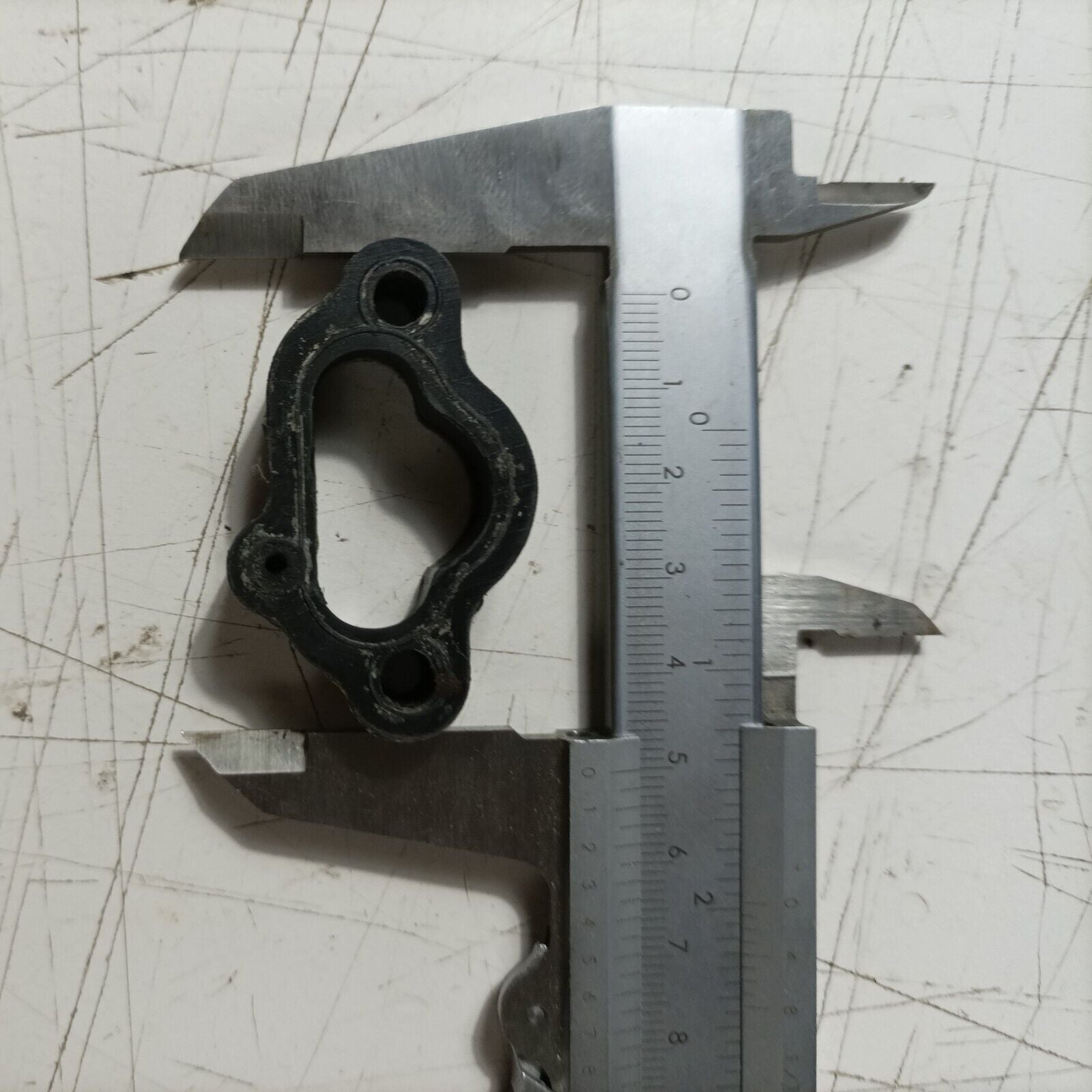 COLLETTORE ASPIRAZIONE FLANGIA CARBURATORE PER MOTOSEGA CASTOR C70 ALPINA A70
