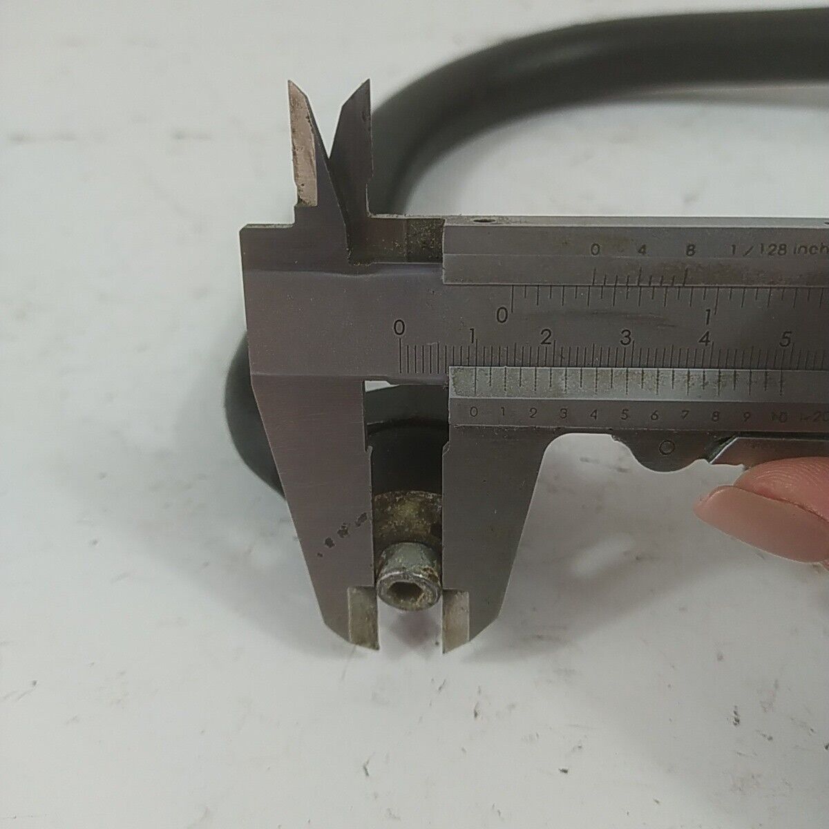 Ricambi MANIGLIA IMPUGNATURA SUPERIORE per motosega ALPINA CASTOR 41 usati