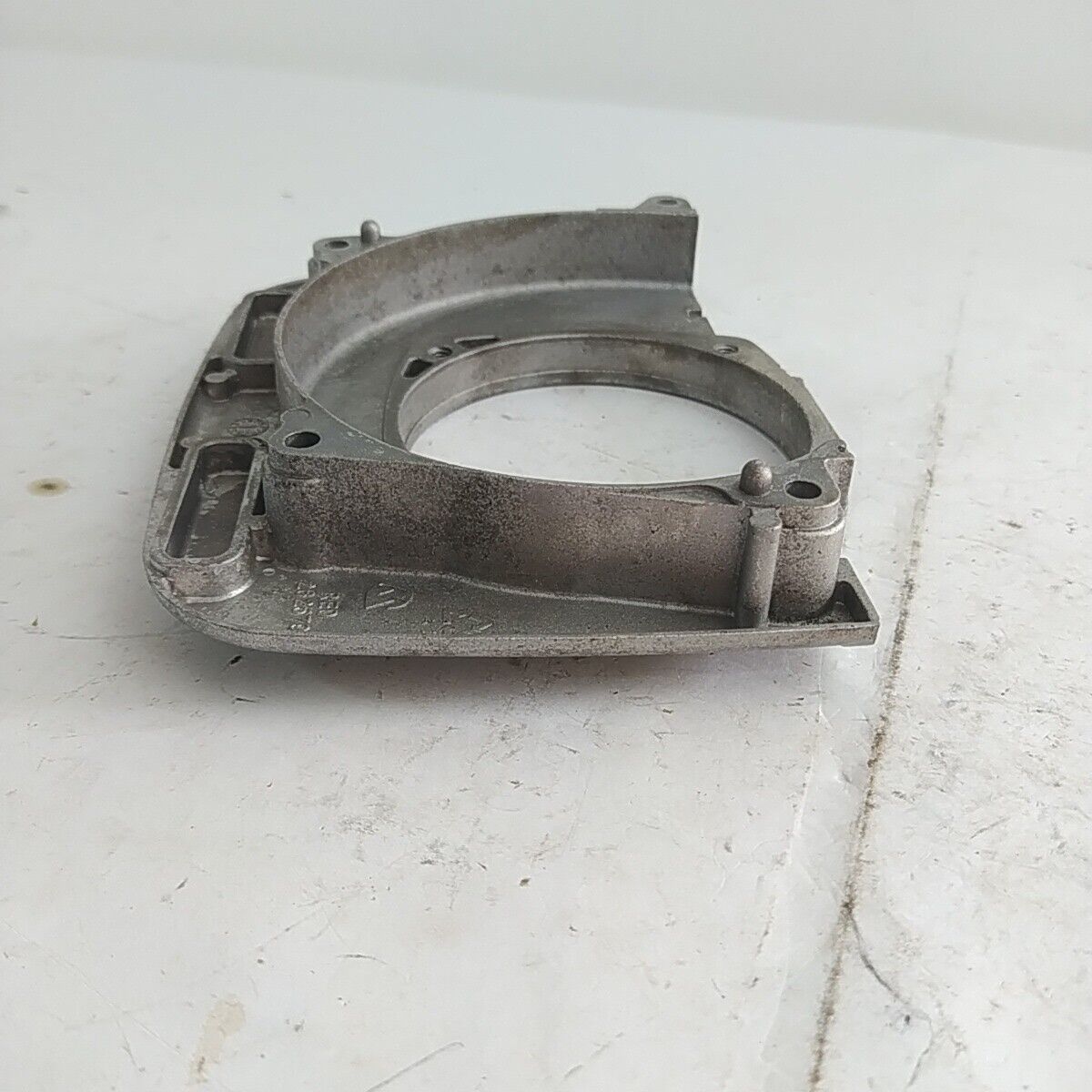 Ricambio CARTER SUPPORTO CAMPANA usato per decespugliatore MARUYAMA 420 42