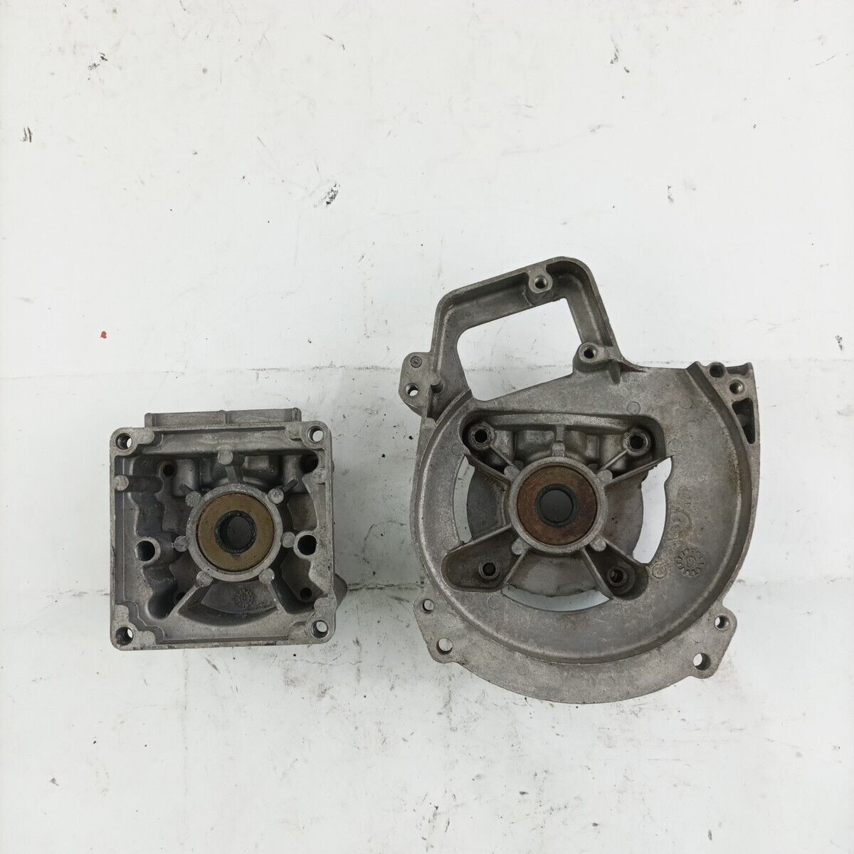 Ricambio CARTER BASAMENTO CILINDRO usato DECESPUGLIATORE MCCULLOCH CABRIO Elite