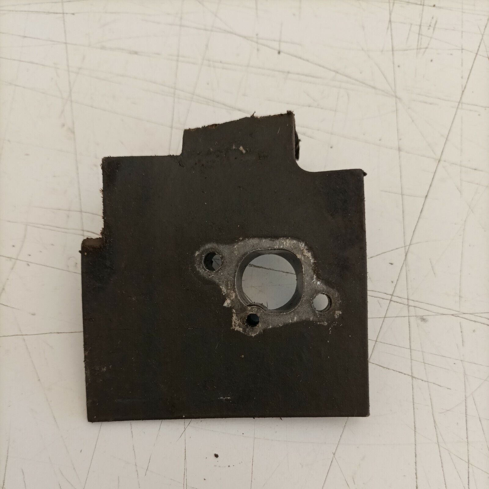 COLLETTORE ASPIRAZIONE CARBURATORE ORIGINALE PER MOTOSEGA CASTOR 330 ANTIVIB