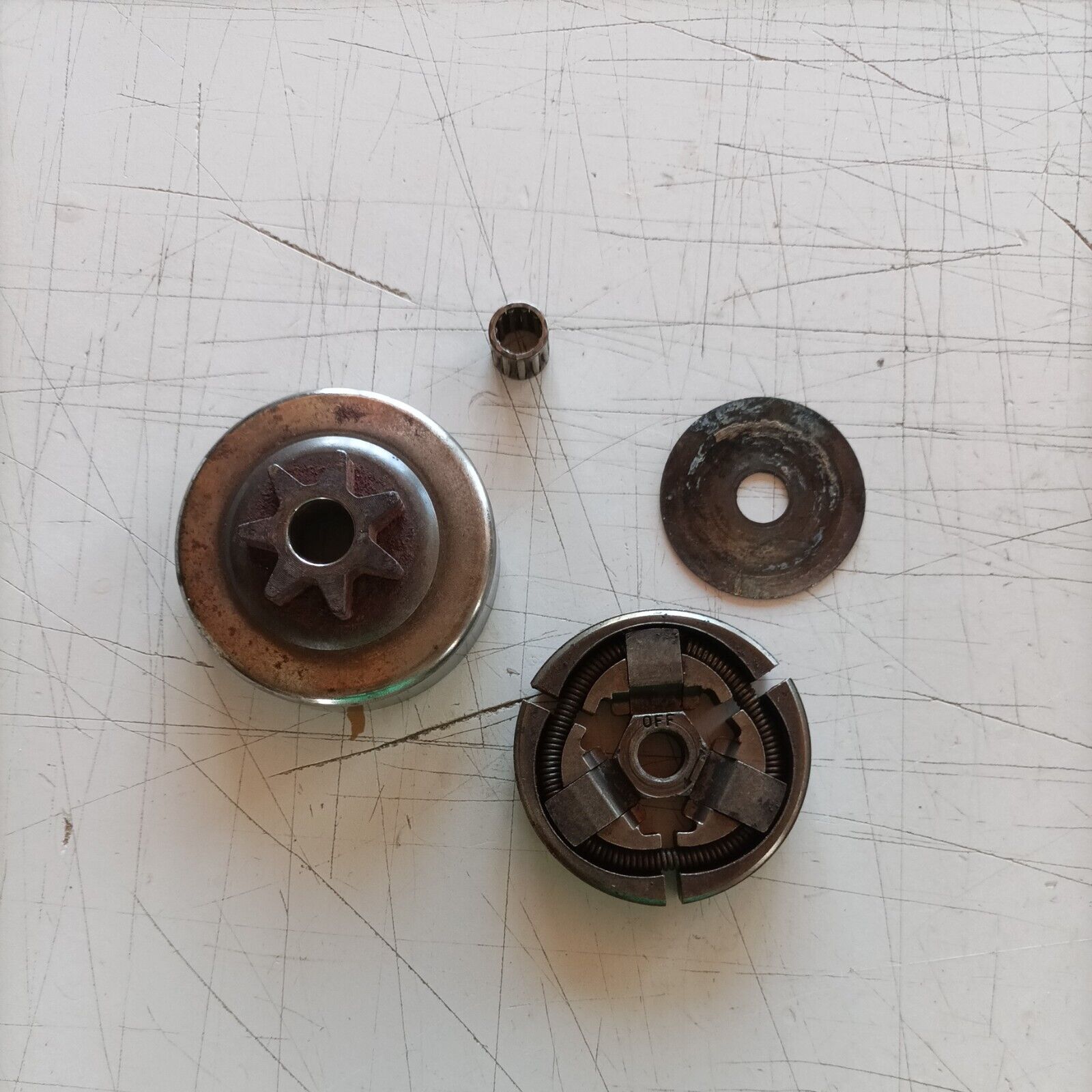 MOTOSEGA OLEO MAC 350 A SUPER CAMPANA E FRIZIONE COMPLETI ricambi usati