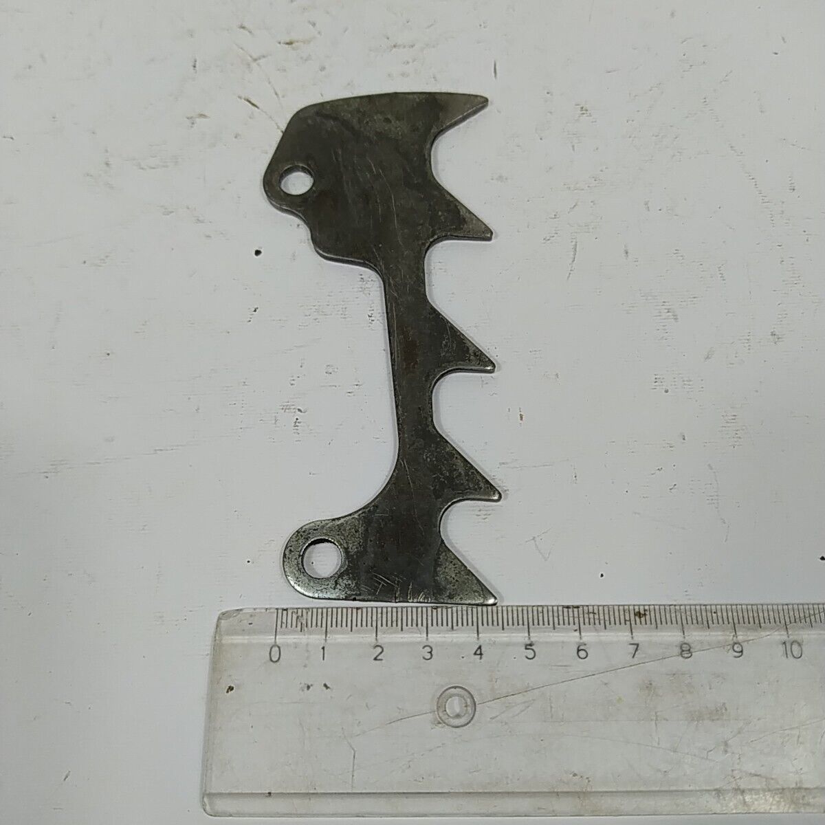 Ricambio usato ARPIONE ARTIGLIO LAMA BARRA CATENA per motosega DOLMAR 116 si