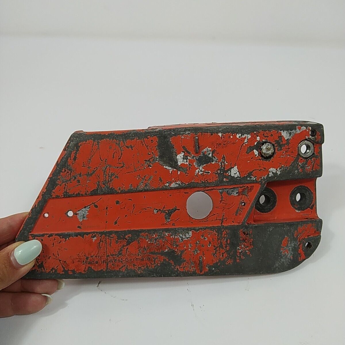 Ricambio usato COPERCHIO CATENA COPRI FRIZIONE per motosega DOLMAR 116 si