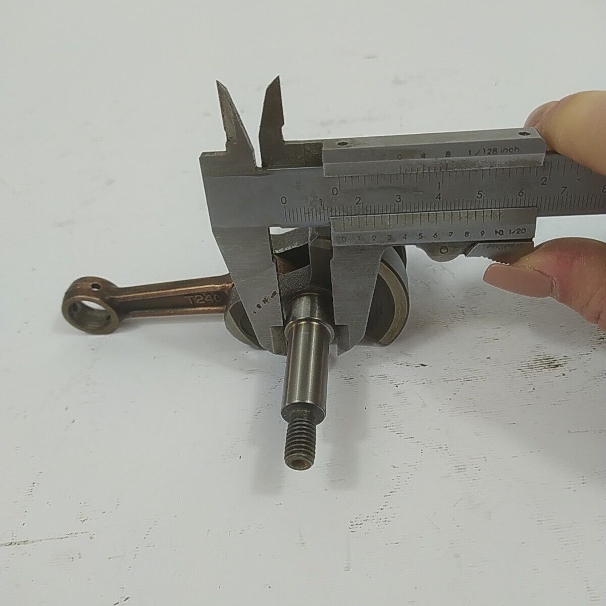 Ricambio usato ALBERO MOTORE ORIGINALE per decespugliatore MITSUBISHI T200