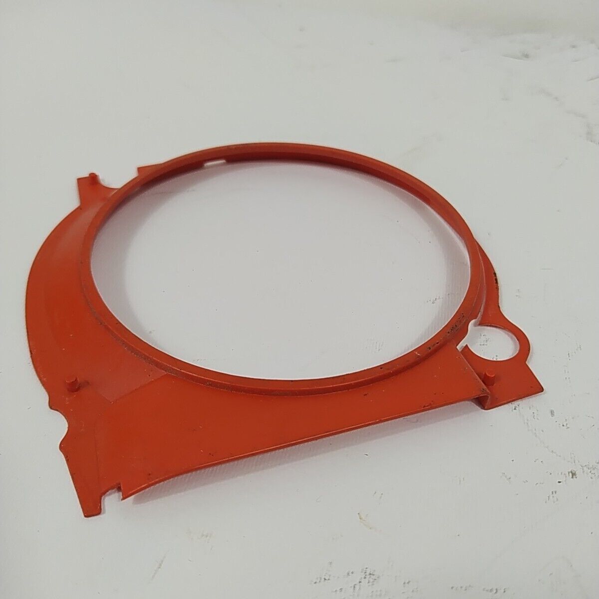 Ricambio usato CONVOGLIATORE COPERCHIO di AVVIAMENTO per motosega DOLMAR 116 si