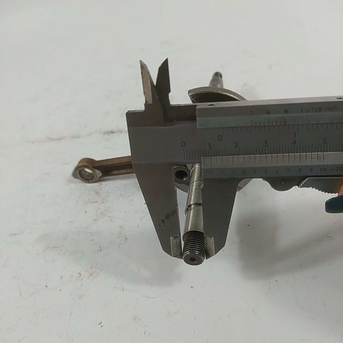 ricambio kit ALBERO MOTORE originale Per motosega ALPINA PROF 70 usati
