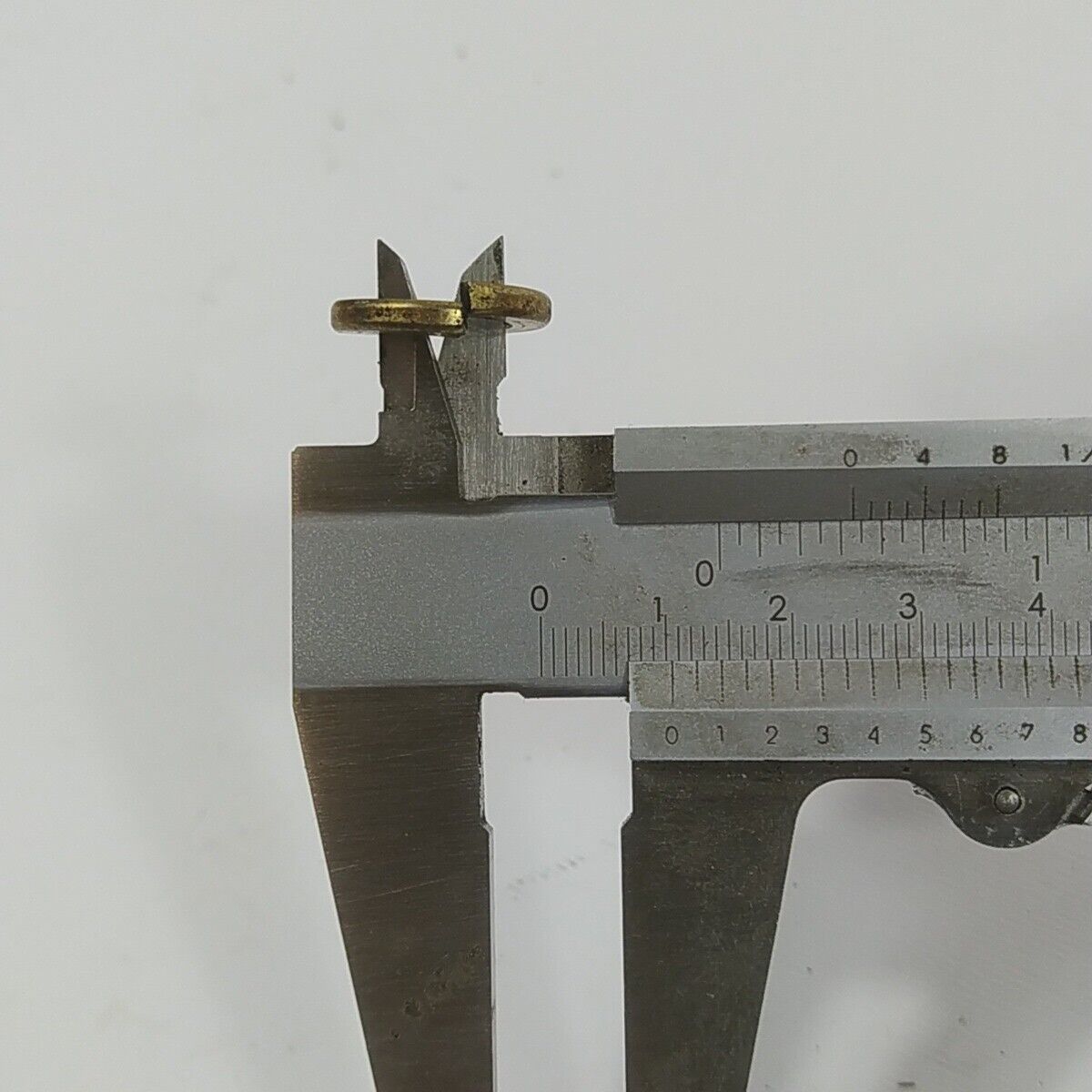 Ricambio DECESPUGLIATORE ECHO RM - 460 DADO bullone FERMO mezzaluna VOLANO usato