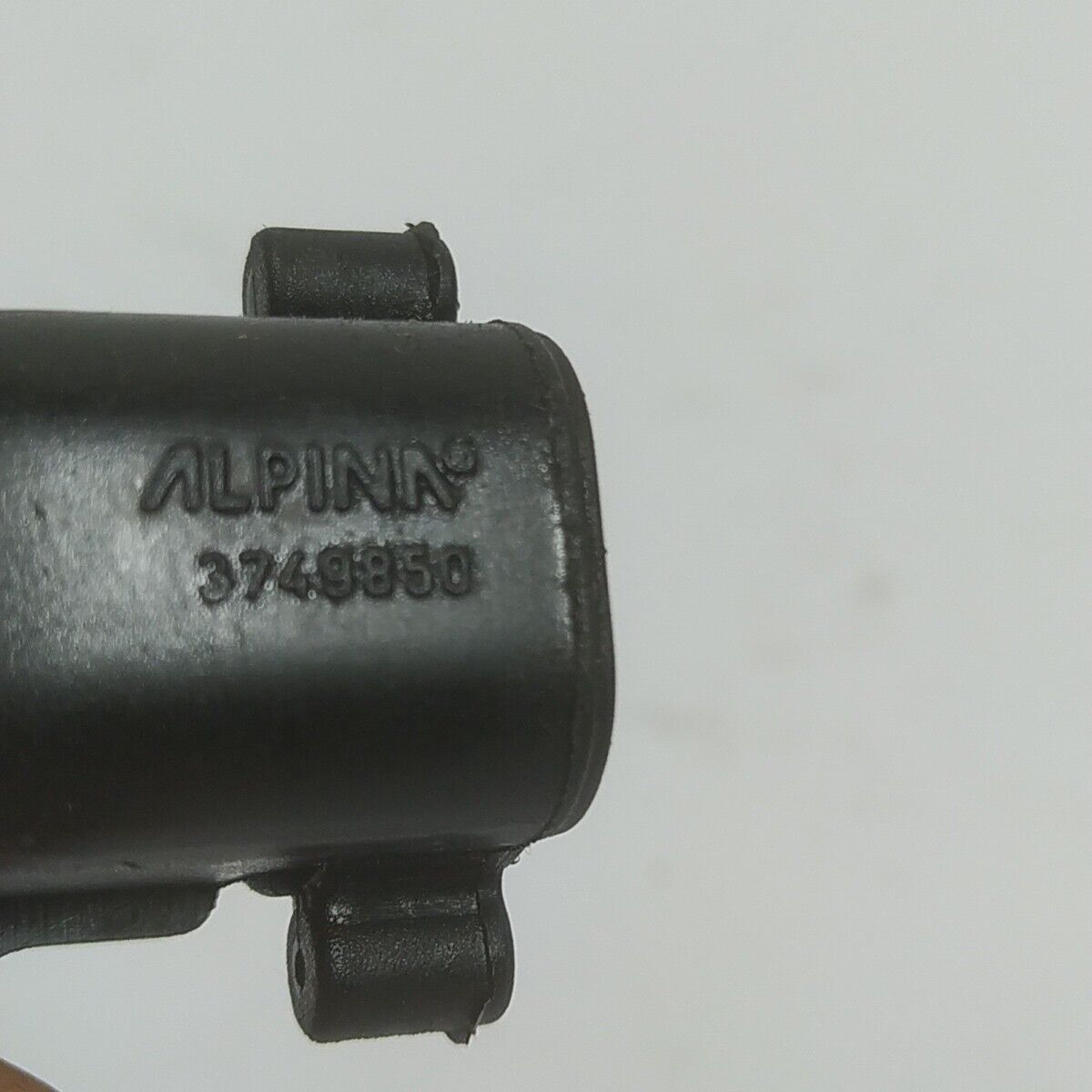 Ricambio per motosega CASTOR ALPINA 450 RACCORDO COLLETTORE FILTRO ARIA usato