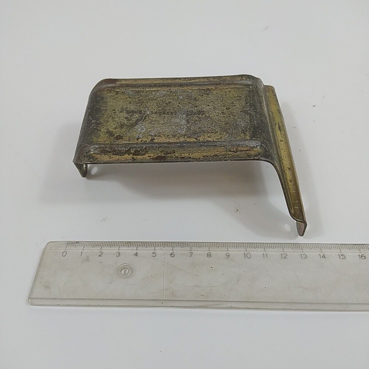 Ricambio per DECESPUGLIATORE ALPINA VIP 30 STAFFA SERBATOIO CARBURANTE usato 