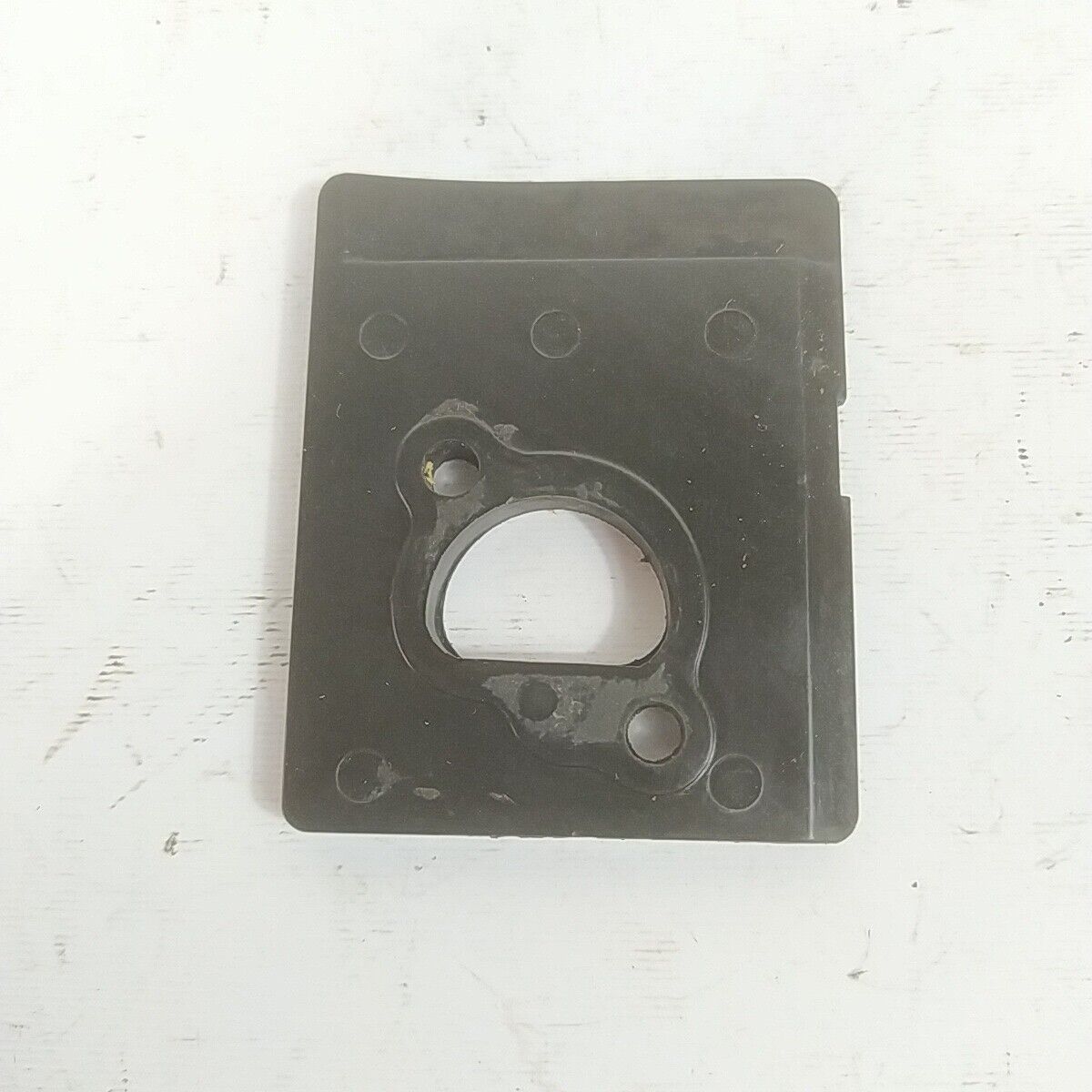 Ricambio DECESPUGLIATORE kawasaki kt 17 FLANGIA COLLETTORE carburatore usato
