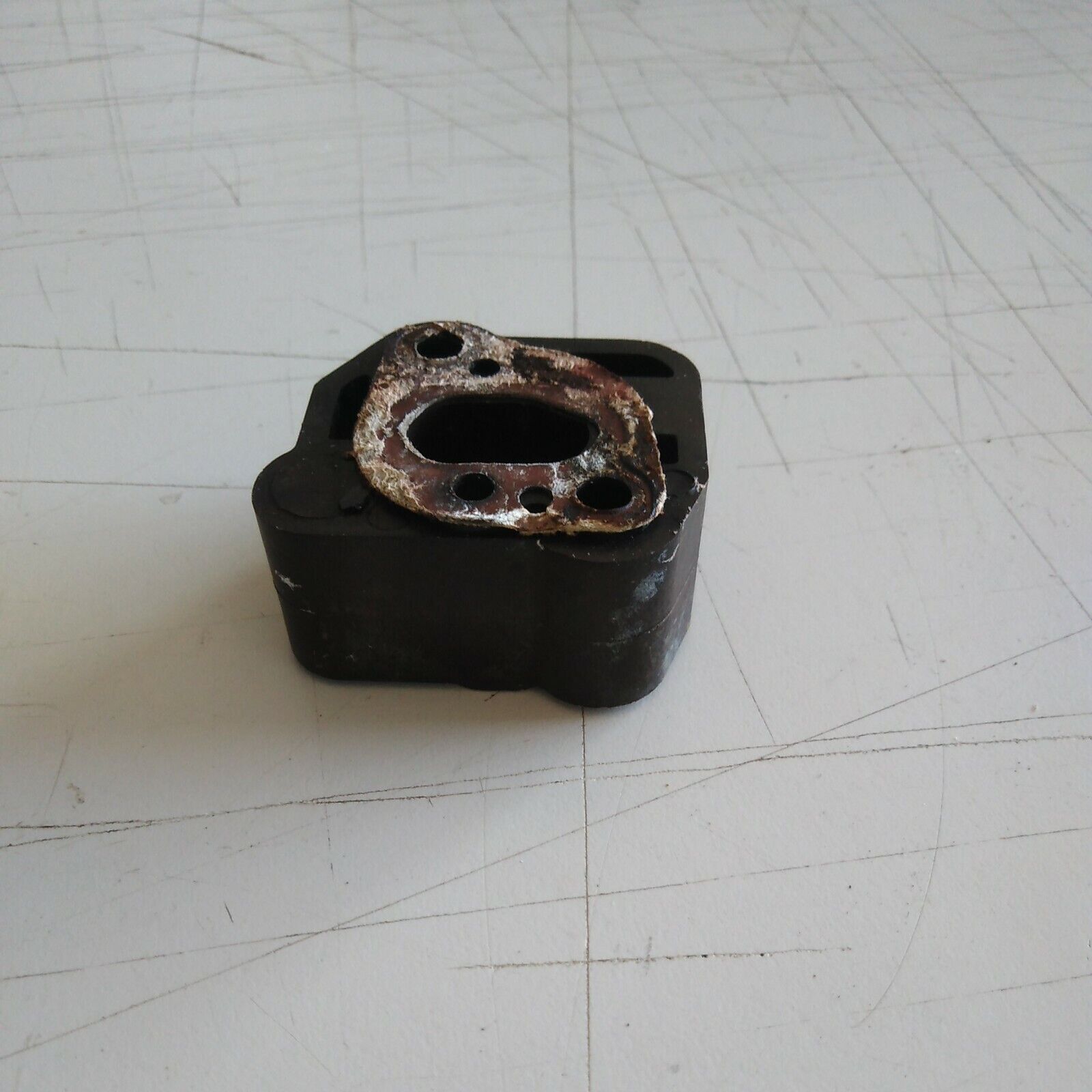 DECESPUGLIATORE CASTOR TURBO 20 COLLETTORE CARBURATORE ASPIRAZIONE ricambi Usato