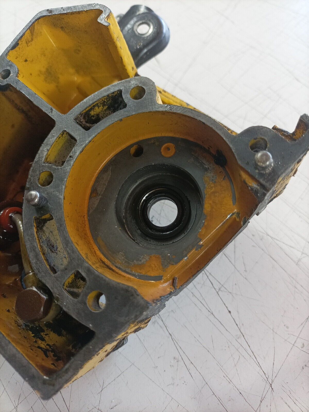 SERBATOIO olio carter basamento ORIGINALE PER MOTOSEGA ALPINA A 40 ricambi usati