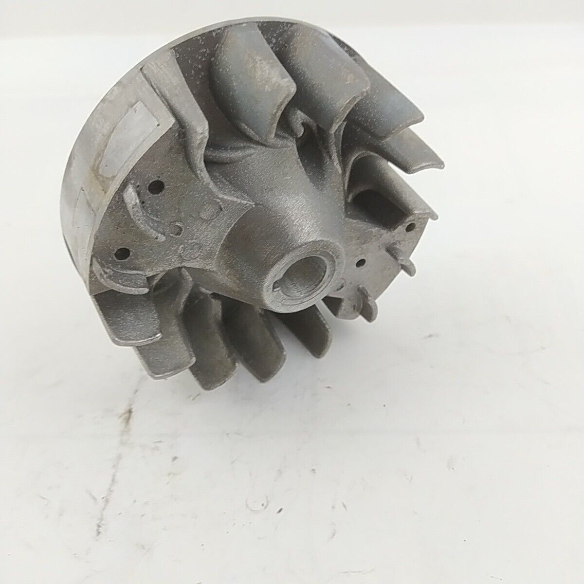 Ricambio VOLANO di accensione usato per decespugliatore MITSUBISHI TL 52 42