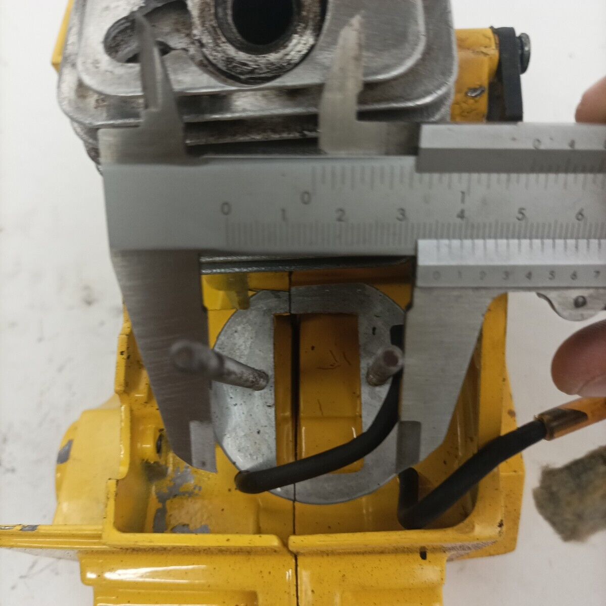 Ricambio MOTORE completo di CILINDRO ALBERO CARTER per  MCCULLOCH PM 370 usato