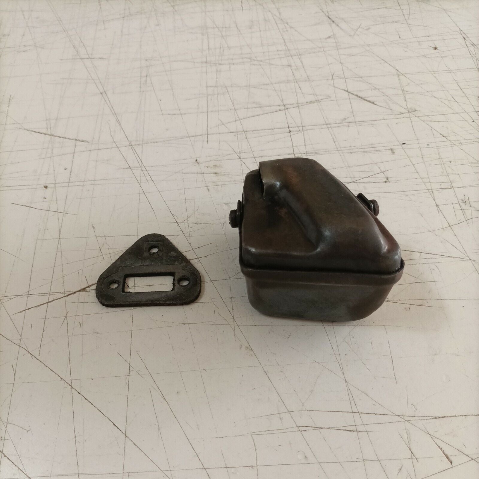 MARMITTA TERMINALE DI SCARICO ORIGINALE PER MOTOSEGA CASTOR 330 ANTIVIB