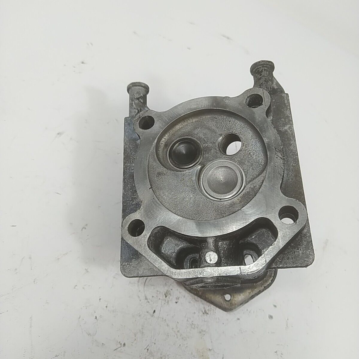 Ricambio TESTATA CILINDRO MOTORE per tosaerba Briggs & Stratton 675 EXi usato