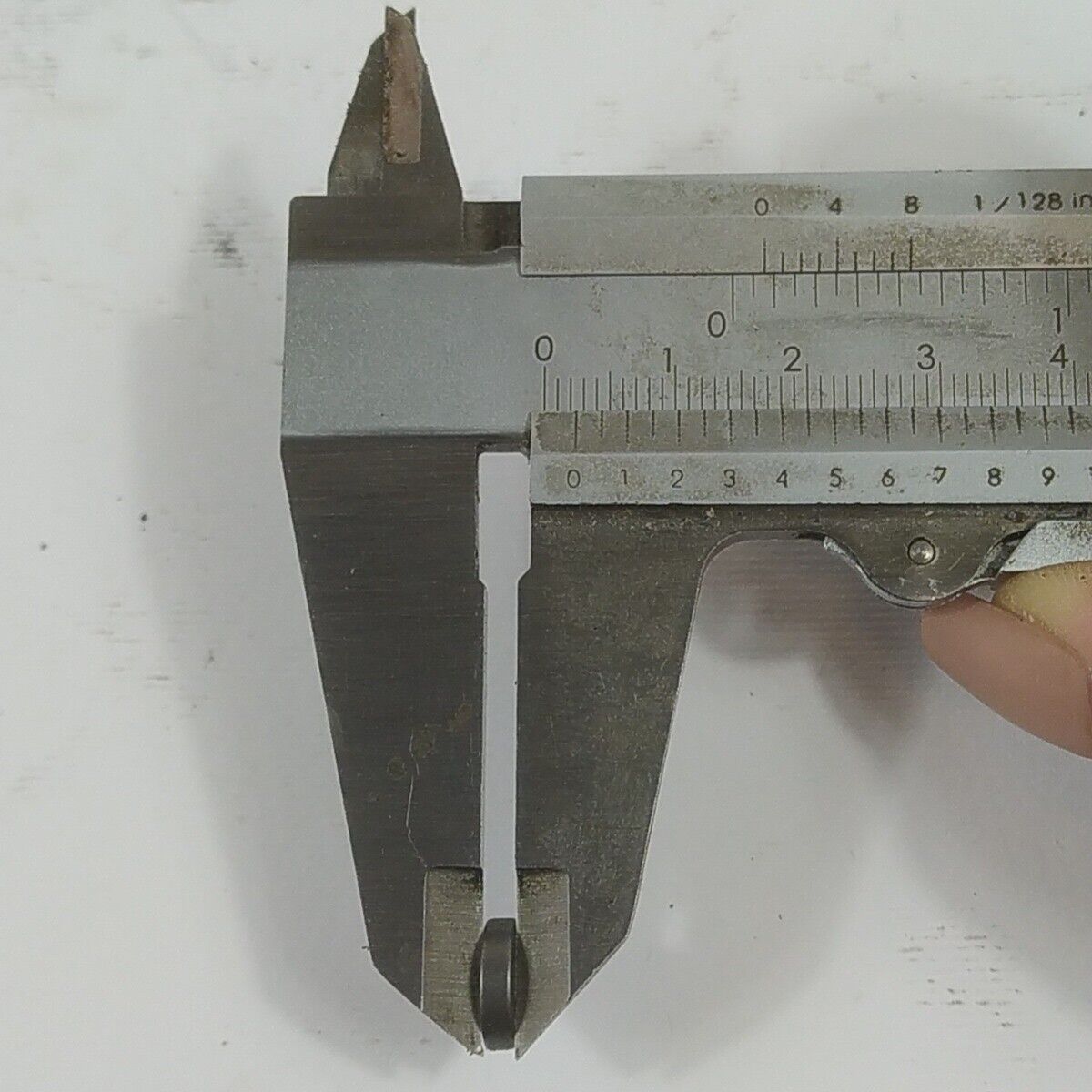 Ricambio per motosega CASTOR ALPINA 450 CHIAVETTA MEZZA LUNA FERMO VOLANO usato