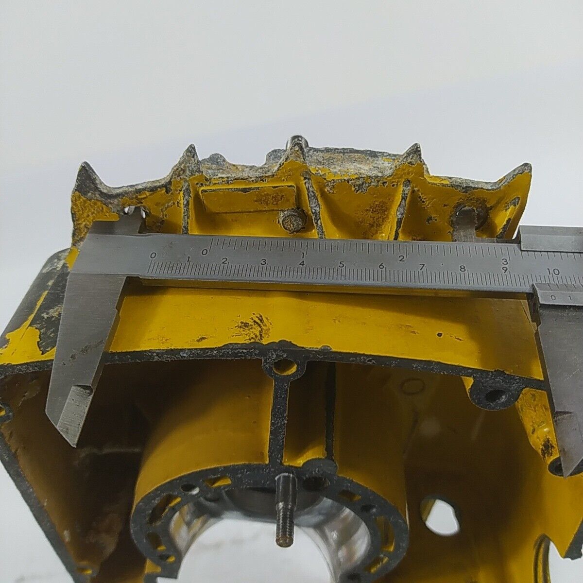 ricambio CARTER BASAMENTO ALBERO MOTORE lato frizione motosega ALPINA p 70 usati