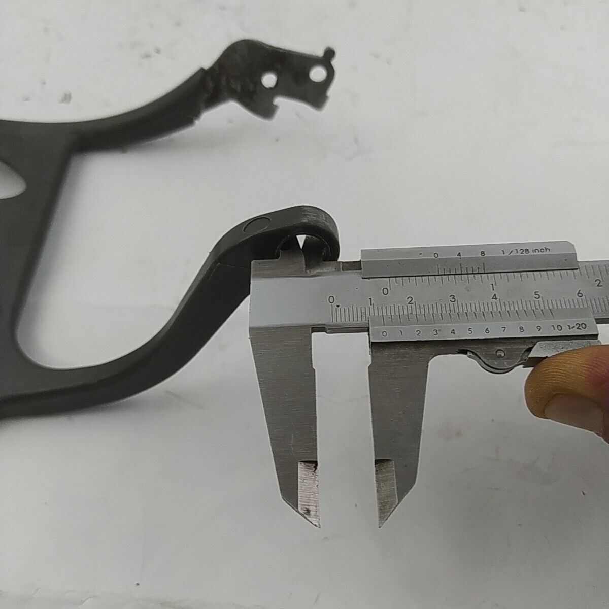 MOTOSEGA CASTOR CP 361 ricambio MANIGLIA PROTEZIONE FRENO BLOCCO CATENA  Usato