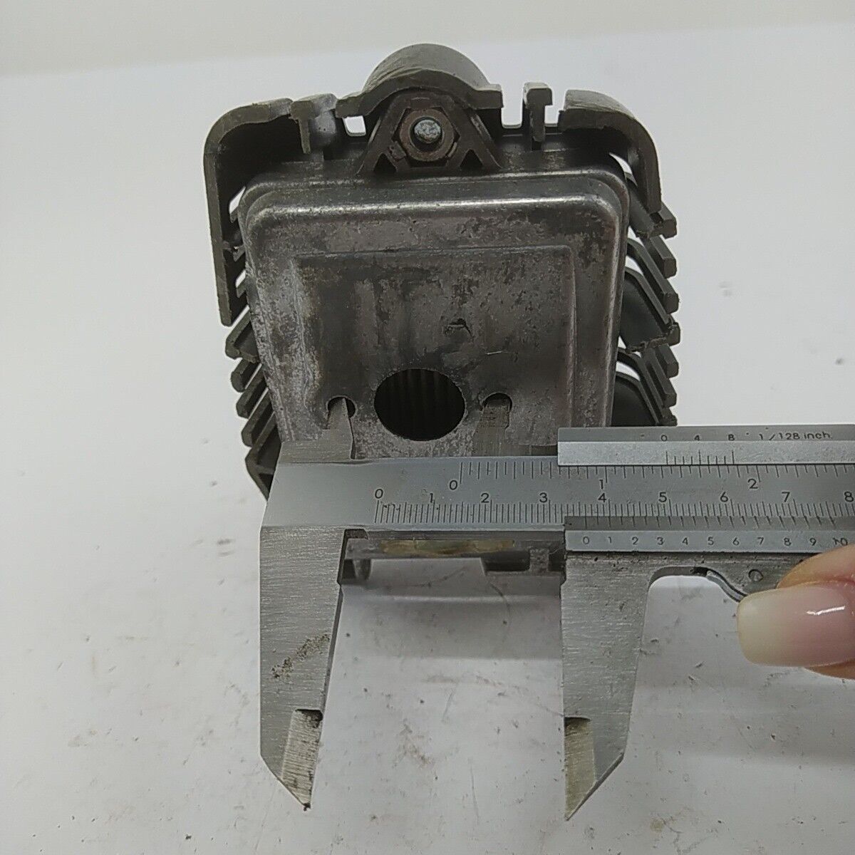 Ricambi SCATOLA FILTRO ARIA CARBURATORE usati decespugliatore Komatsu ZENOAH G5K