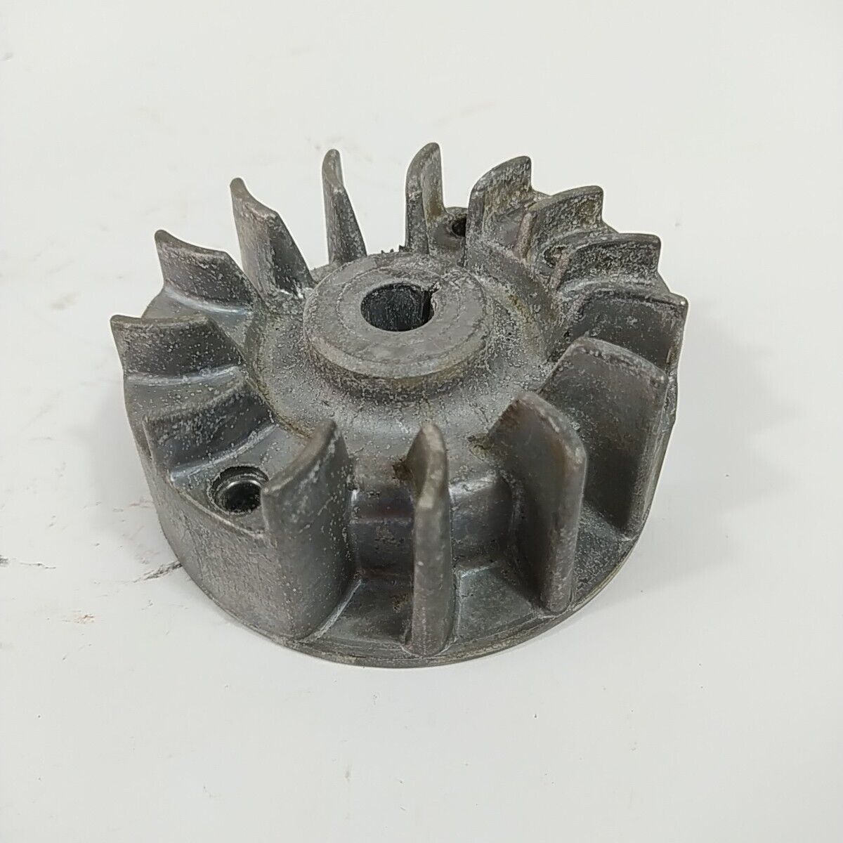 Ricambio VOLANO MAGNETICO DI ACCENSIONE usato decespugliatore MCCULLOCH GT 50