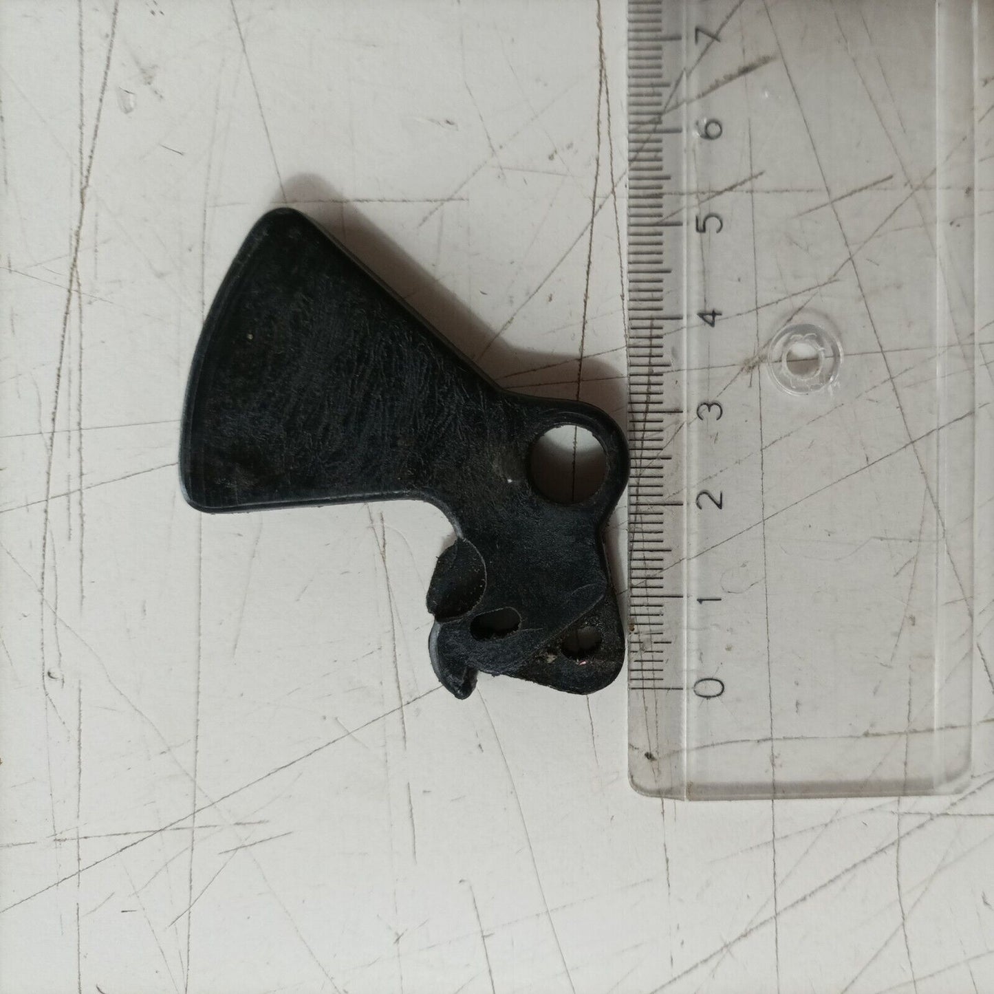 GRILLETTO MOLLA COMANDO ACCELERAZIONE GAS PER MOTOSEGA CASTOR C 70 ALPINA A 70