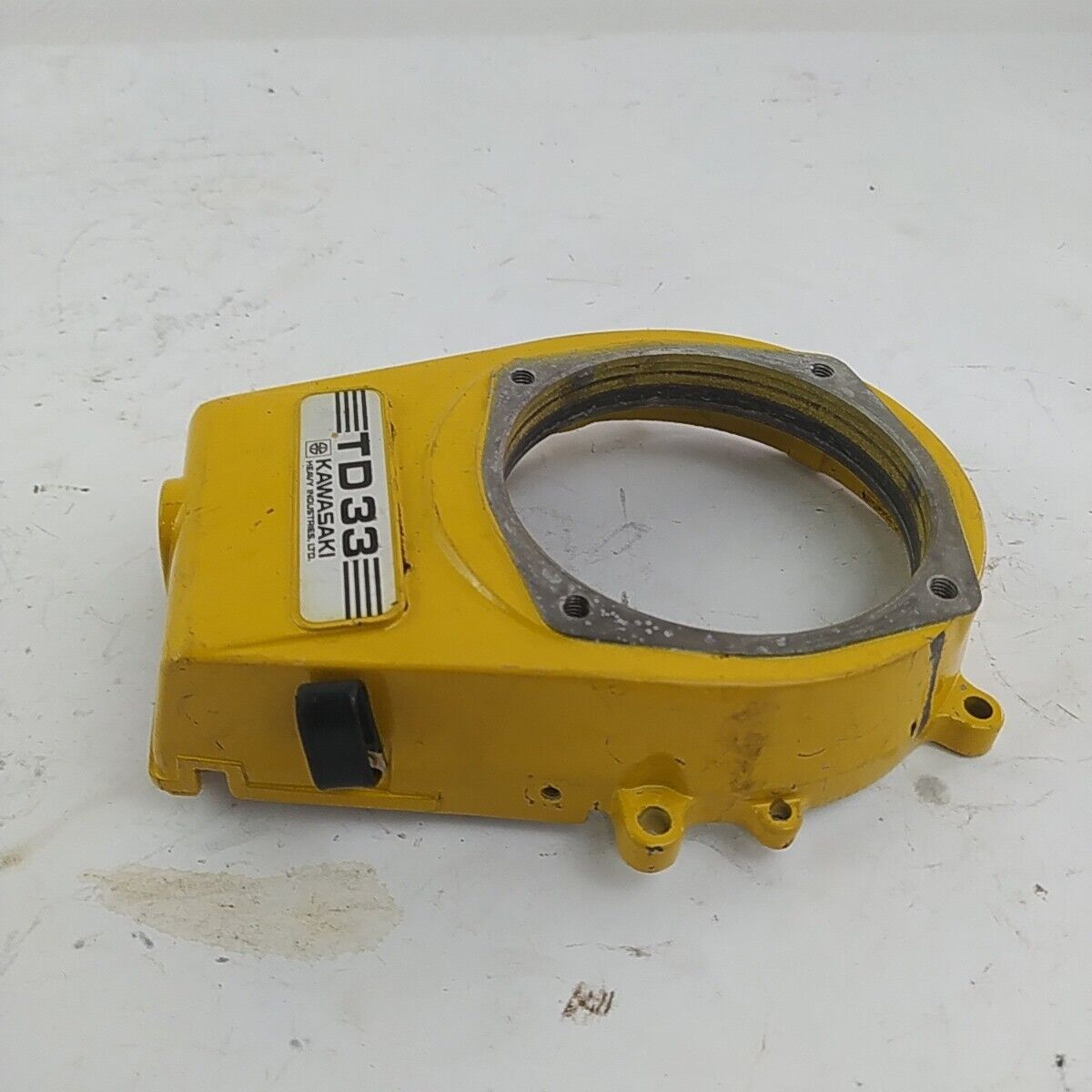 ricambio COPERCHIO VOLANO di accensione usato per decespugliatore KAWASAKI TD 33