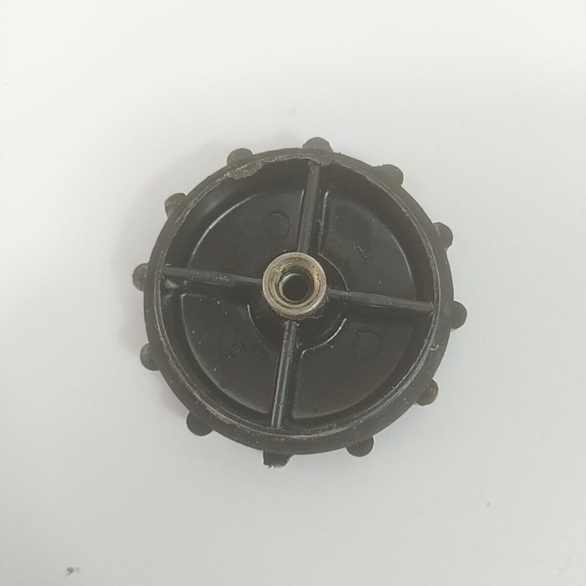 Ricambio per motosega STIHL 08 S VITE COPERCHIO FILTRO ARIA ORIGINALE usato