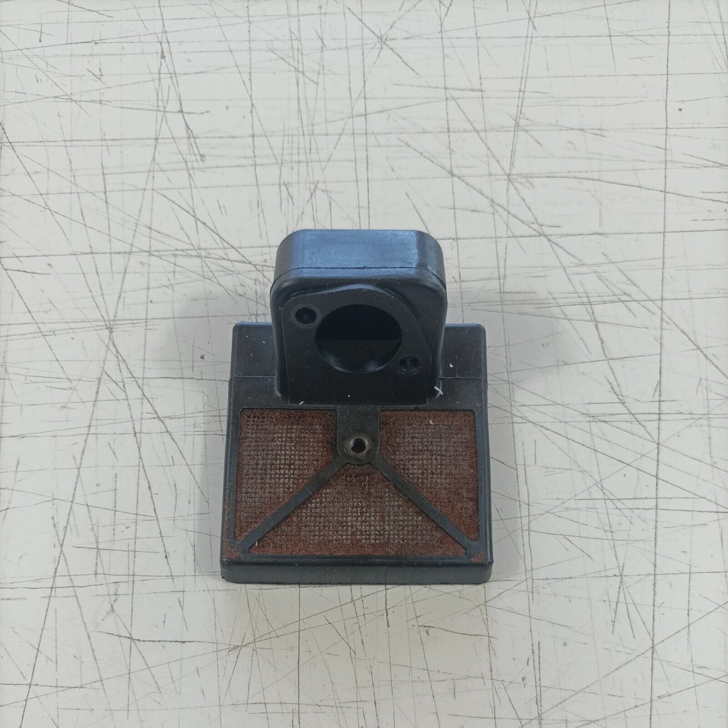 MOTOSEGA OLEOMAC OM 251 filtro aria SUPPORTO CARBURATORE ricambi usati