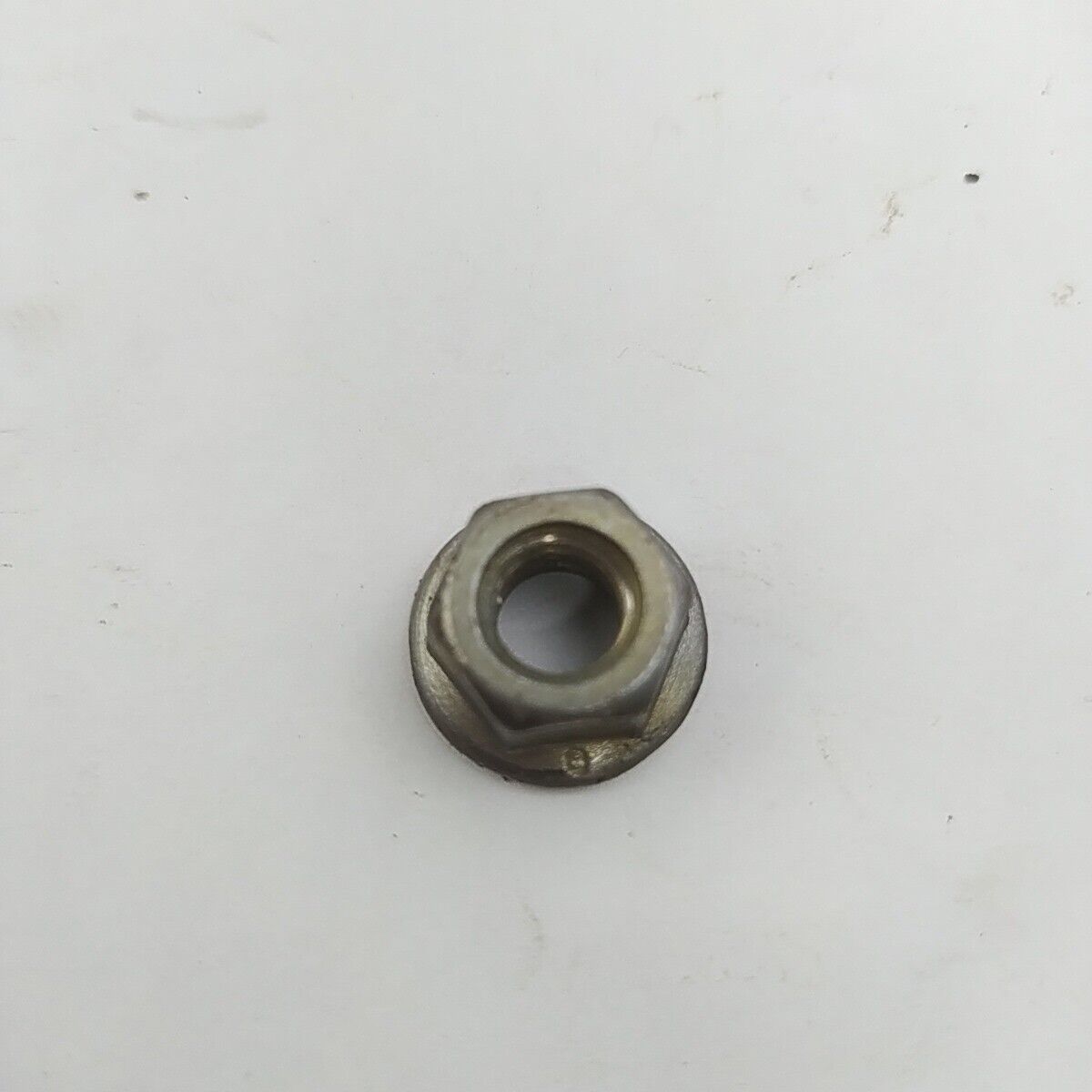 Ricambi DECESPUGLIATORE ALPINA star 41F DADO ALBERO lato volano avviamento usato