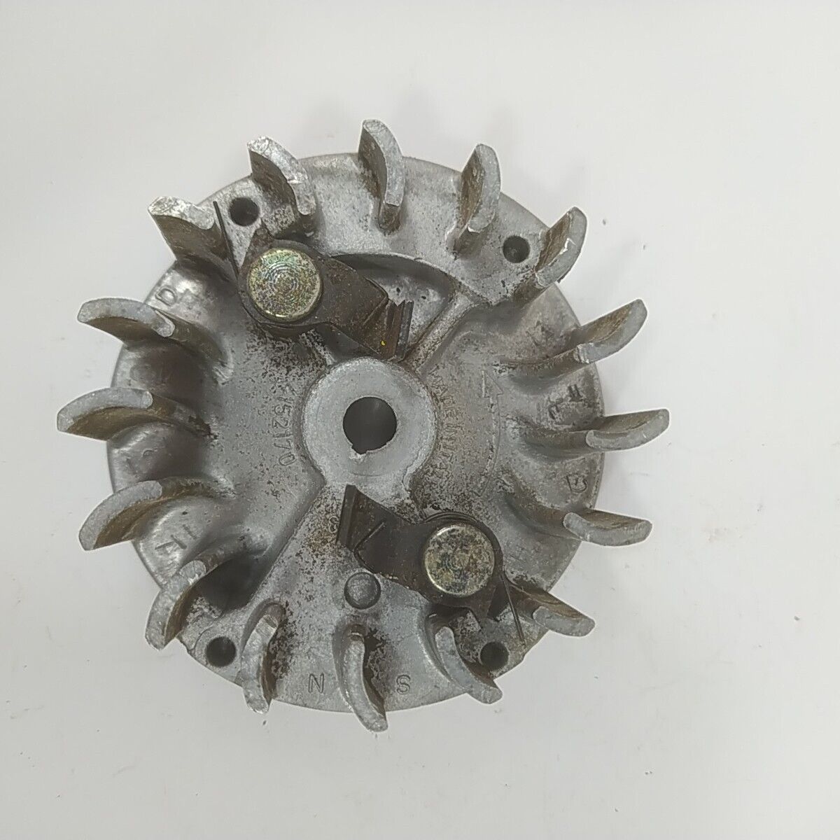 ricambi VOLANO DI AVVIAMENTO per motosega ALPINA SILVER 40 castor 330 338 usati