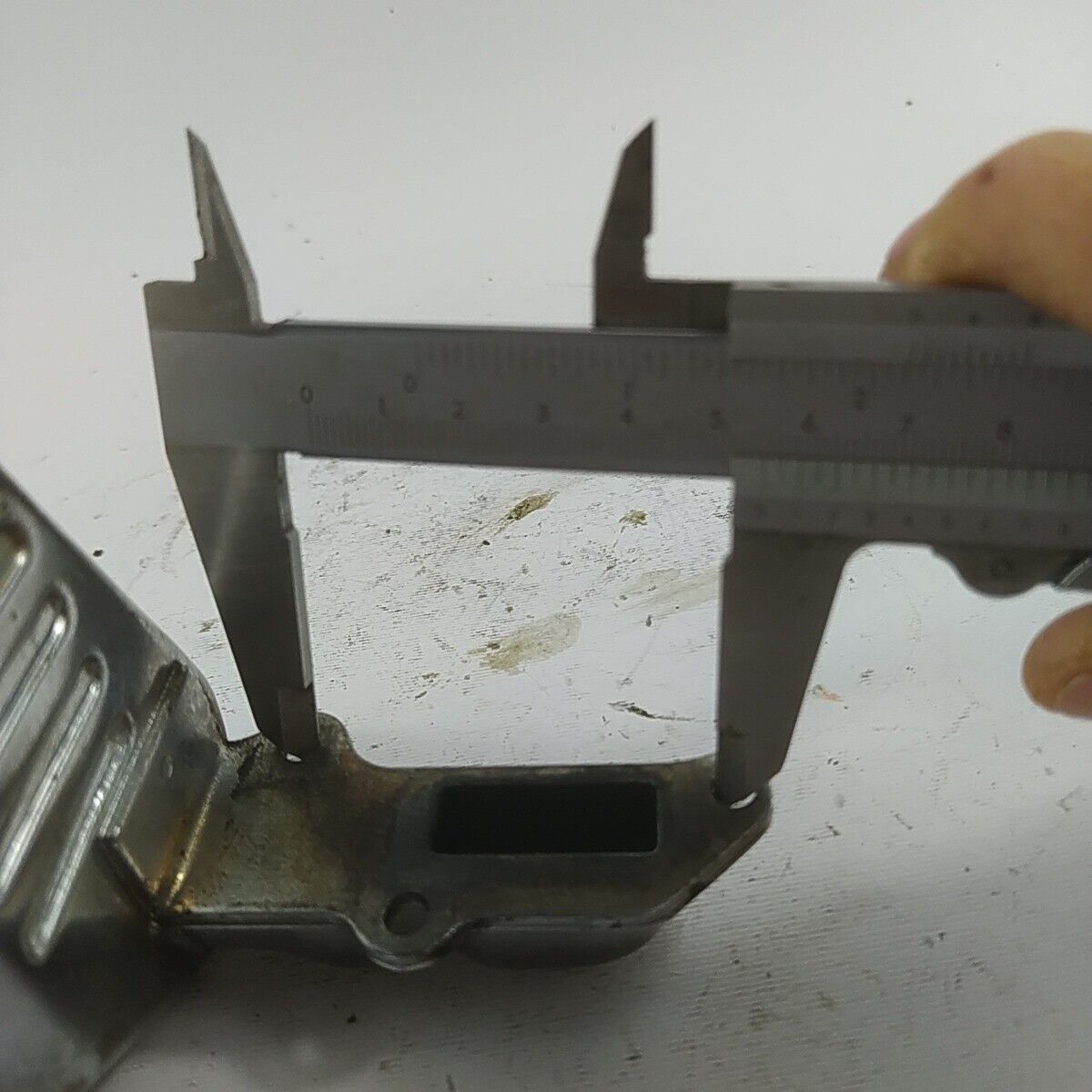 ricambio MARMITTA SILENZIATORE DI SCARICO PER MOTOSEGA ALPINA CASTOR 41 40 usati