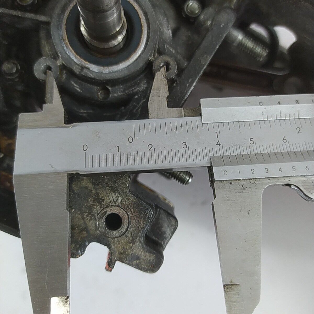 ricambio TELAIO BASAMENTO E ALBERO MOTORE MANICO per motosega CASTOR C 70 usati
