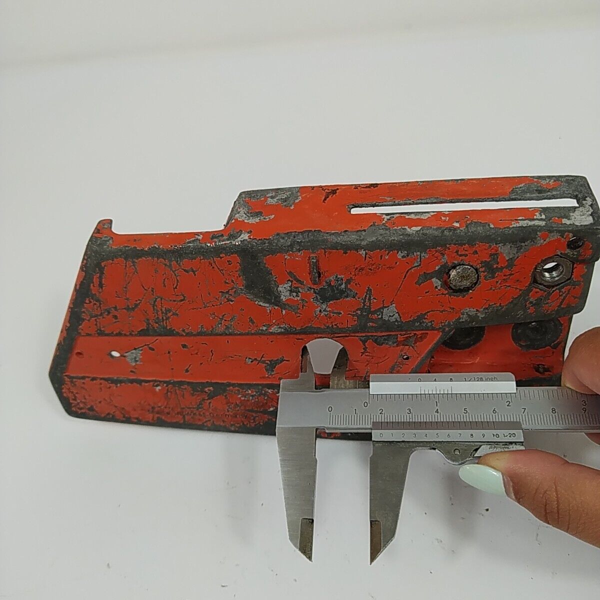 Ricambio usato COPERCHIO CATENA COPRI FRIZIONE per motosega DOLMAR 116 si