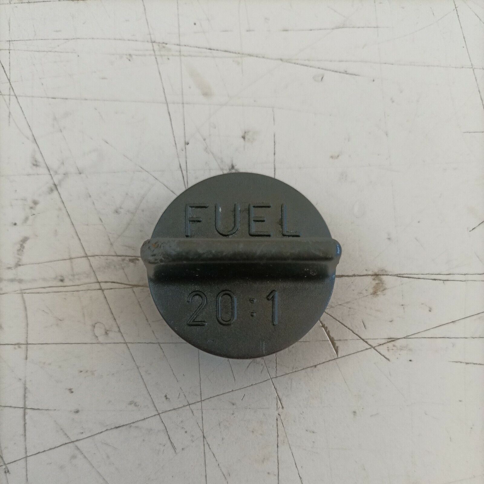 MOTOSEGA OLEO-MAC 350 TAPPO serbatoio CARBURANTE MISCELA ricambi usati