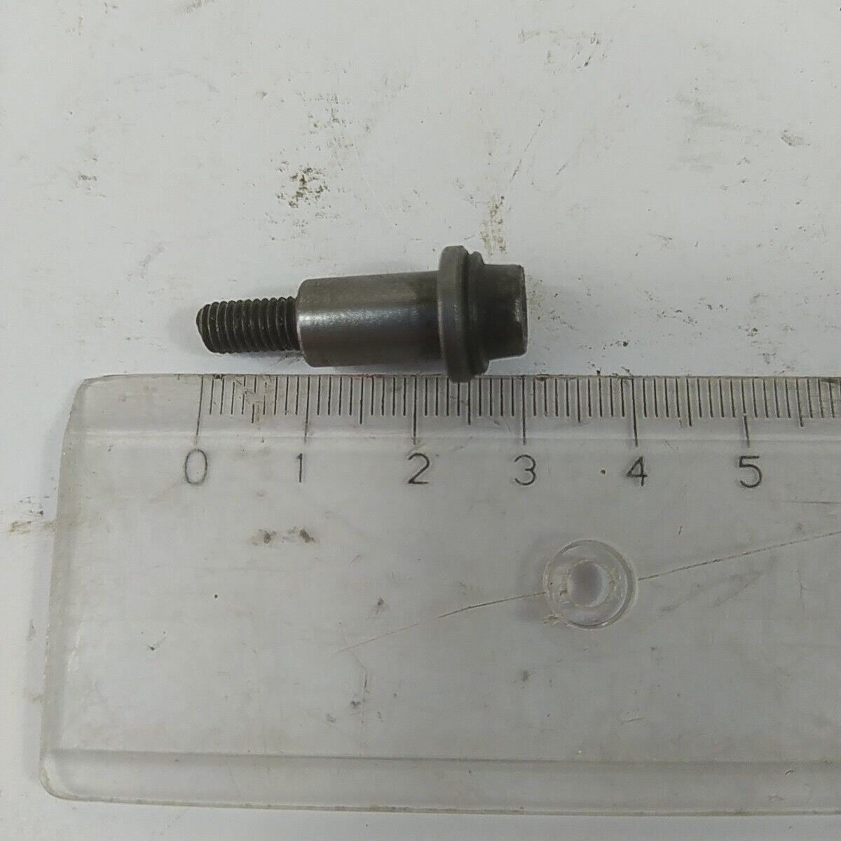 VITI BASAMENTO CILINDRO MOTORE per motosega OLEO MAC GS 440 ricambi usati