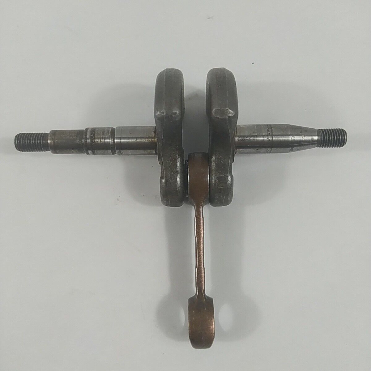 Ricambio ALBERO MOTORE ORIGINALE PER MOTOSEGA POULAN usato