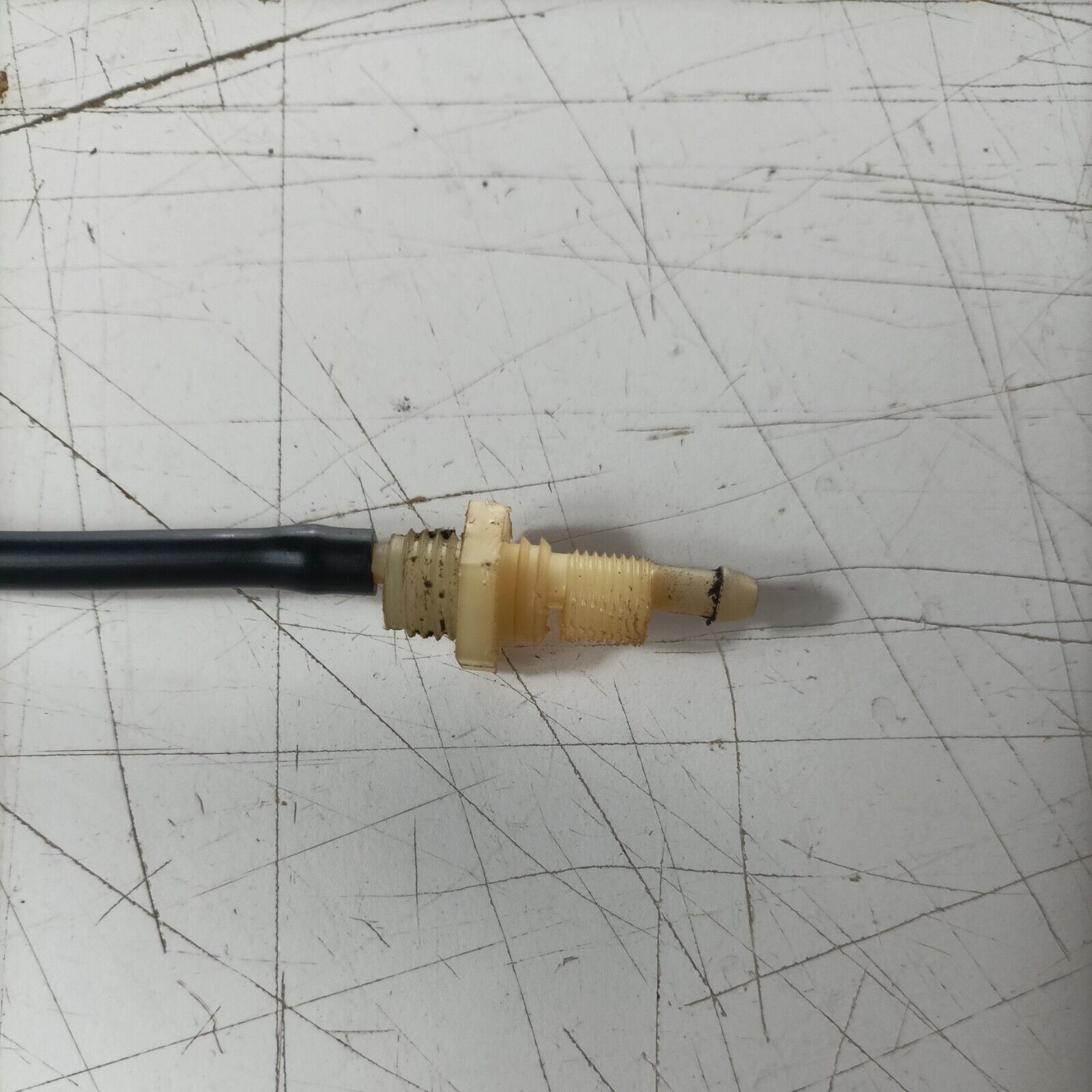 tubazione tubo SERBATOIO CARBURANTE PER MOTOSEGA DOLMAR SACHS 153 ricambi usati