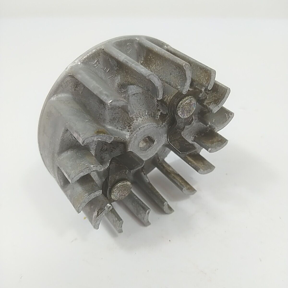 ricambi VOLANO DI AVVIAMENTO per motosega ALPINA SILVER 40 castor 330 338 usati
