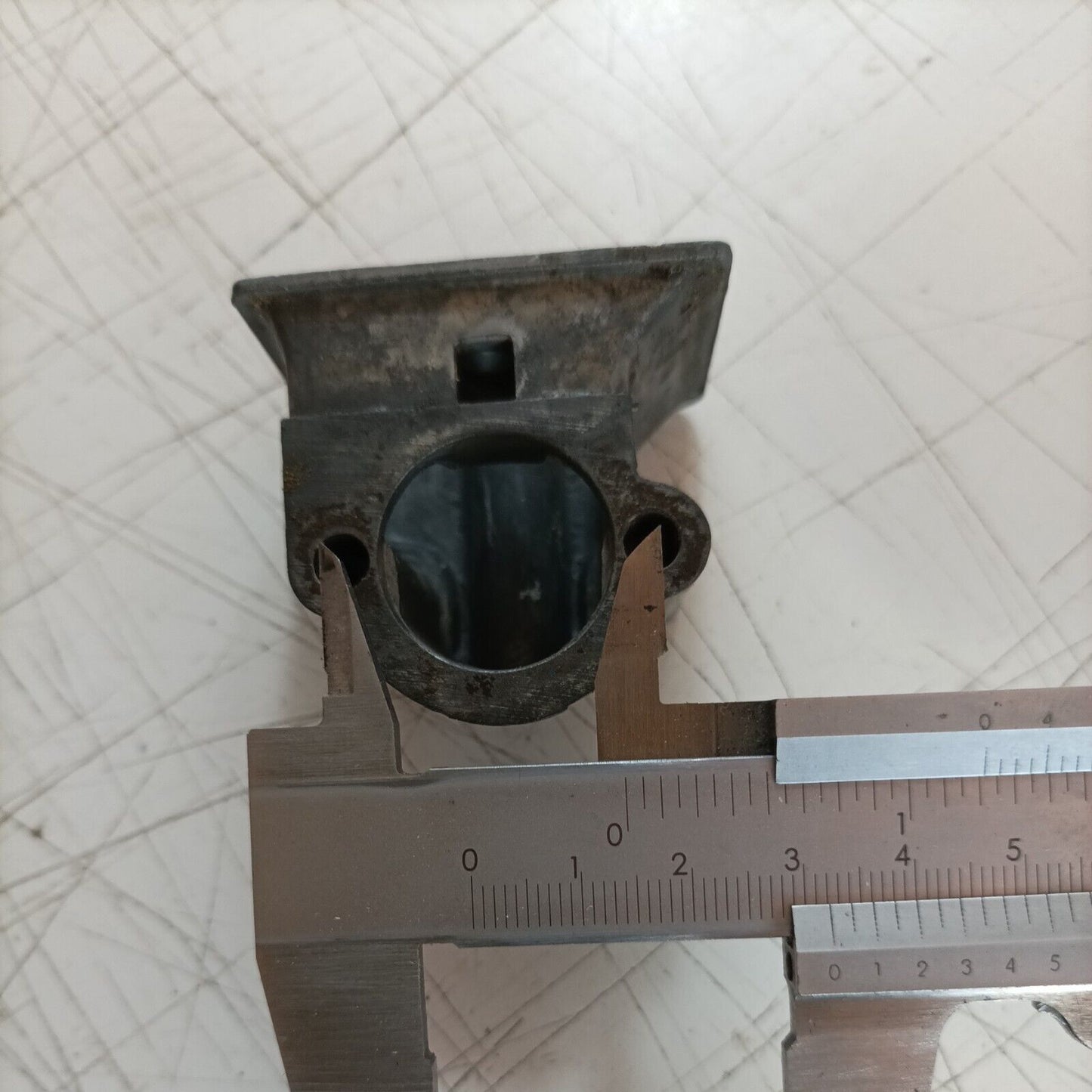 COLLETTORE SCATOLA filtro aria 144.171.030 PER MOTOSEGA DOLMAR ricambi usati