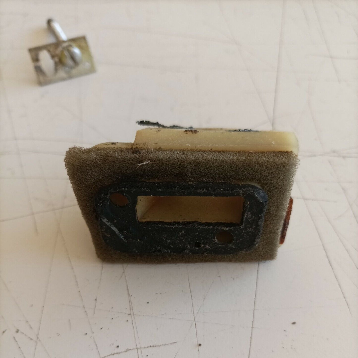 MOTOSEGA PIONEER P20 EASYARC collettore ASPIRAZIONE CARBURATORE ricambi usati