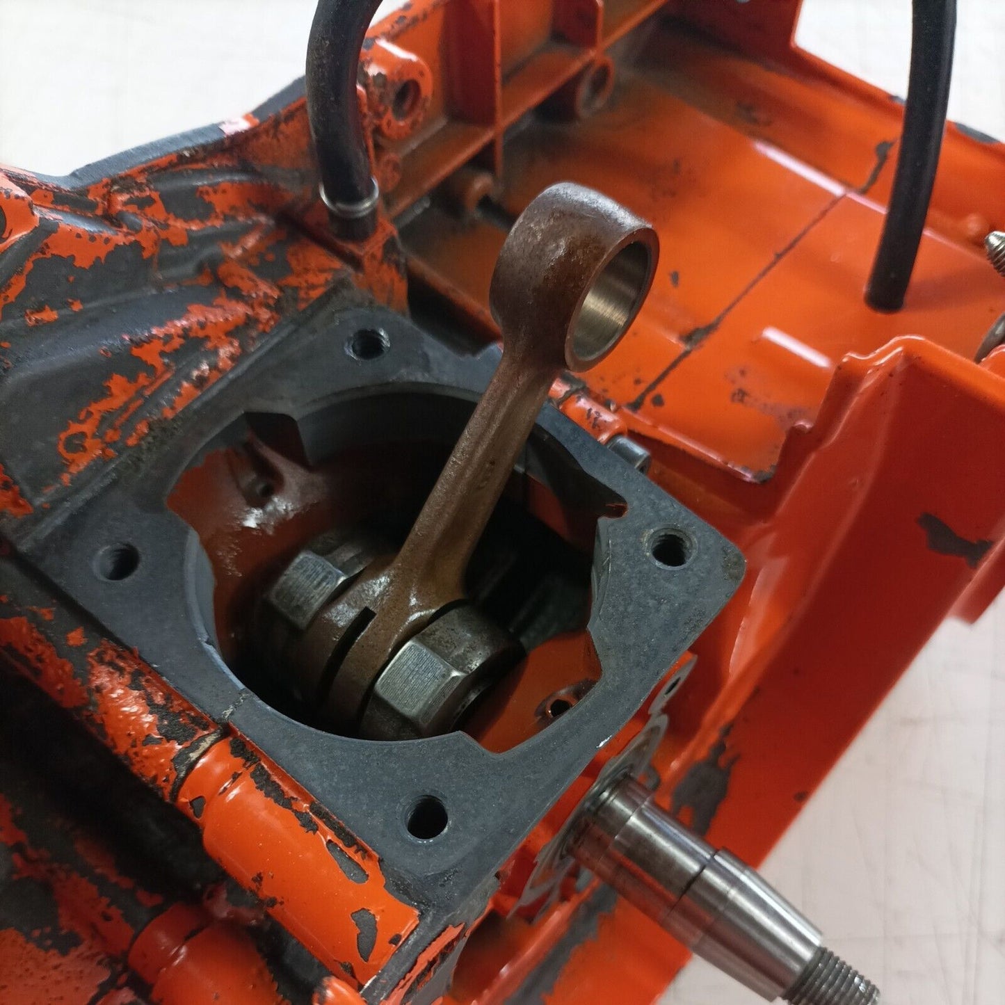 MOTOSEGA OLEOMAC OM 251 KIT CARTER serbatoio BASAMENTO E ALBERO MOTORE usato