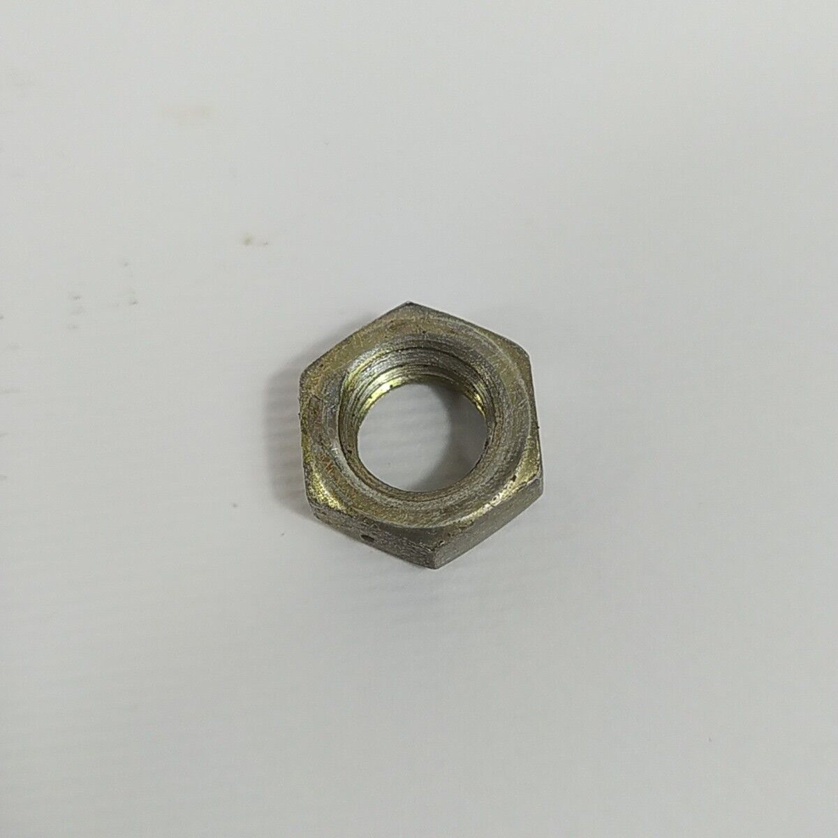 Ricambio usato DADO BULLONI FERMO ALBERO MOTORE decespugliatore MITSUBISHI T200