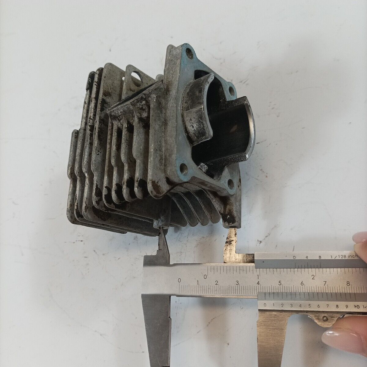 CILINDRO E PISTONE PER MOTOSEGA ALPINA CASTOR P34 TR350 PR350 d 38 ricambi usati