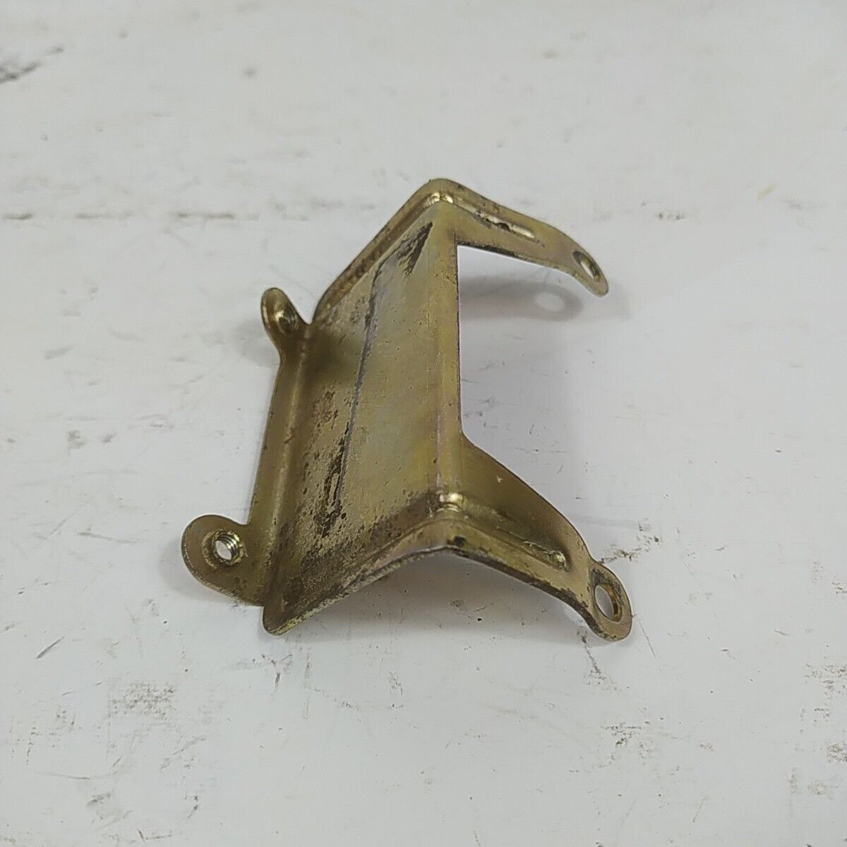 Ricambio STAFFA STAFFE MOTORE per decespugliatore McCulloch 3800 usato