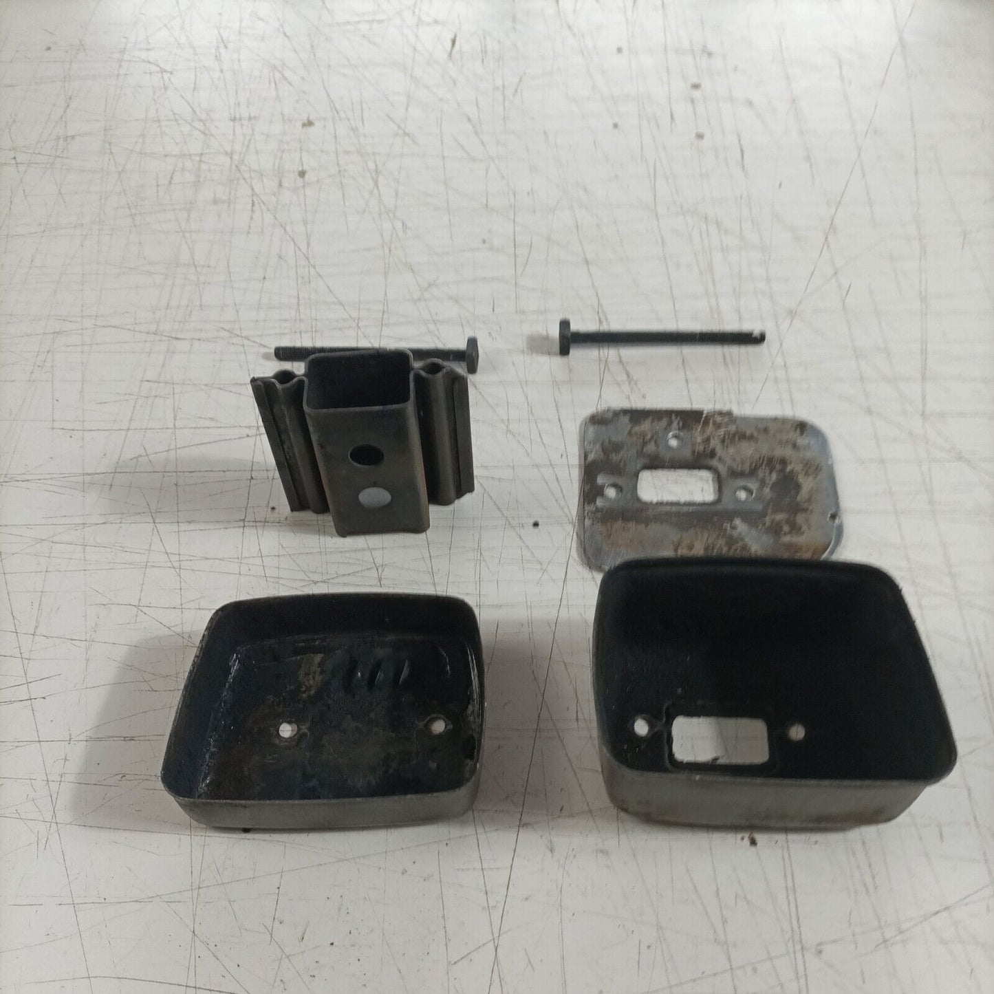 TERMINALE di scarico MARMITTA PER MOTOSEGA EMAK OLEOMAC 940 940C EFCO usato