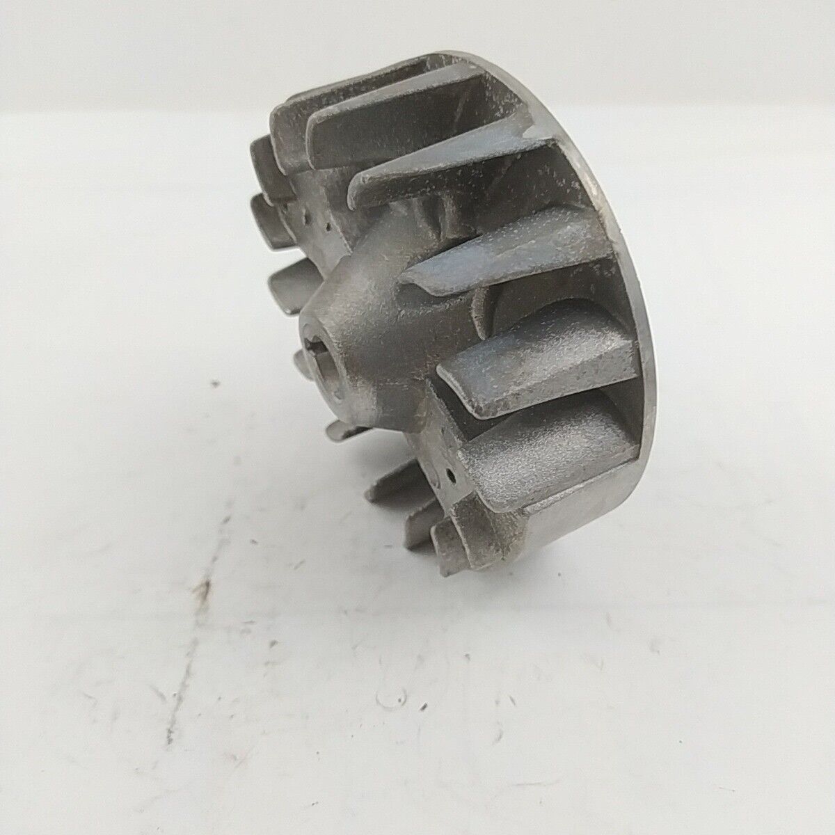 Ricambio VOLANO di accensione usato per decespugliatore MITSUBISHI TL 52 42