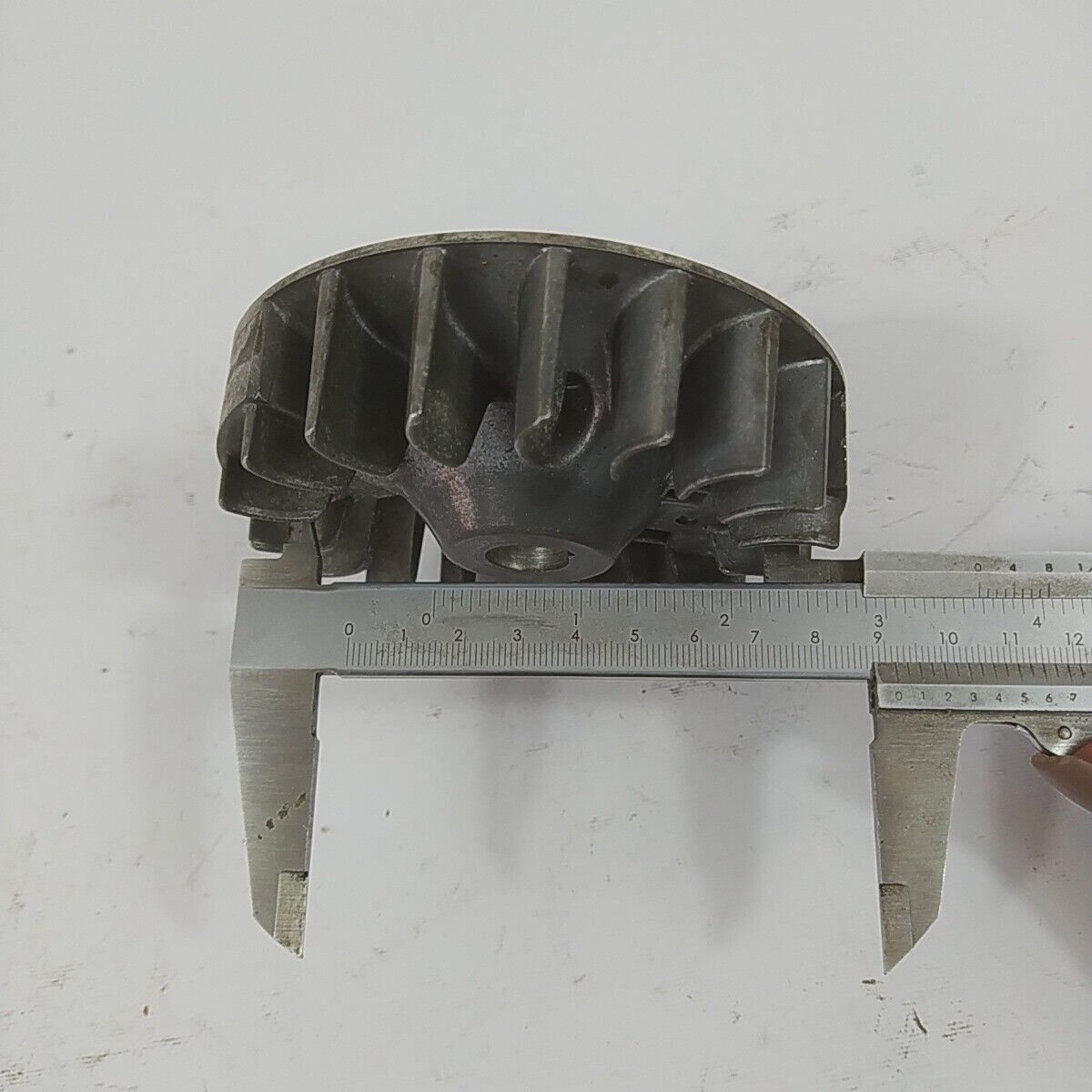 Ricambio VOLANO MAGNETICO DI AVVIAMENTO per decespugliatore TANAKA 501 ik usato